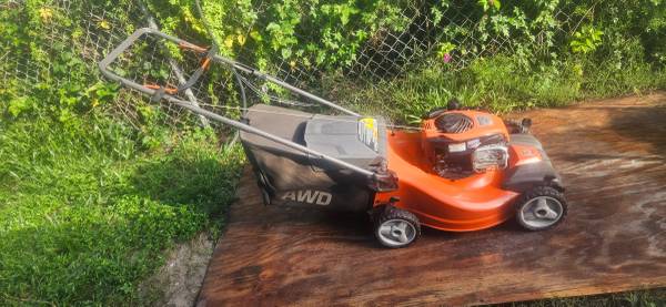Nice good working all wheel drive Husqvarna self propelled mower 1
