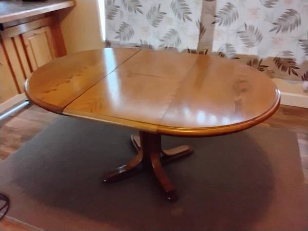 ダイニングテーブル Shin-Lee Extension Table Shin-Lee Extension Table