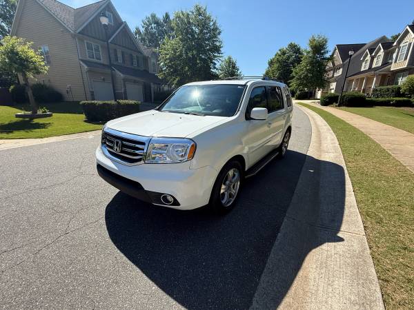 2015 Honda Pilot EXL 62k miles only - $14,950 (Raleigh)63470076424065122