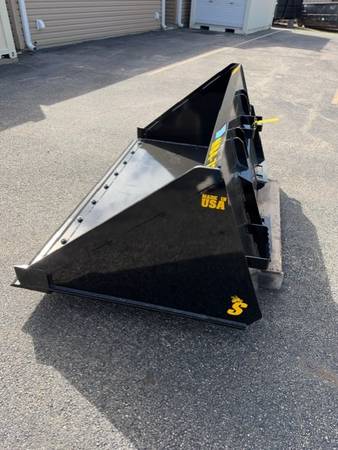 Stinger Material Bucket 72" Series 4 1