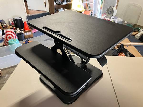 Standing Desk Converter 1