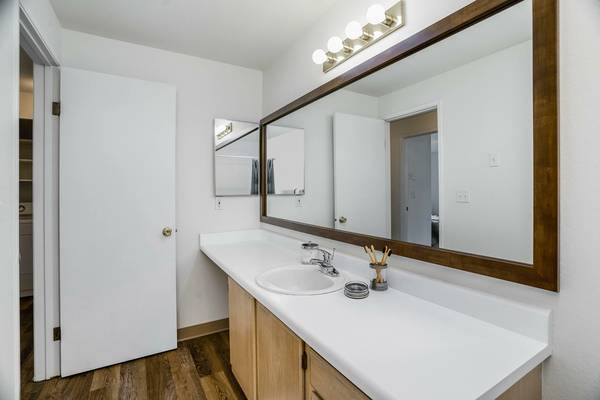 $1,635 / 1br - 585ft2 - 1 BD63659632187137122