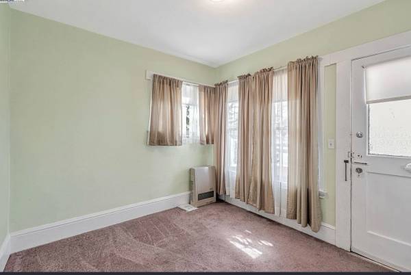 $1,100 / 2br - 550ft2 - GOOD (Oakland)63836554349313124
