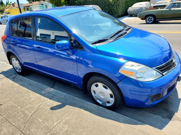 2011 Nissan Versa automatic, GAS SAVER Smog Ok - $3,800 (Redwood City)63470229513859121