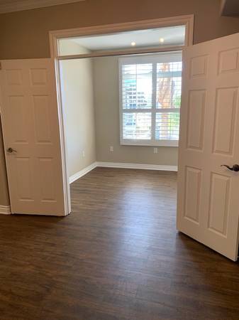 $4,175 / 2br - 1117ft2 - 🌴Your Dream Space:2BR W/ Den + Perks - Pool, Gym, & Parking Inc. C301 (La Jolla)63657276243075122