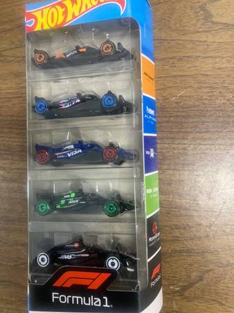 Hot Wheels 2025 Formula 1 5 car pack,MIP. 1