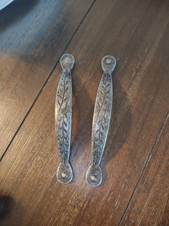 Cupboard/drawer handles 1