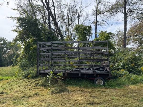 Hay Rack Wagon – Solid Frame – Hard to Find 1