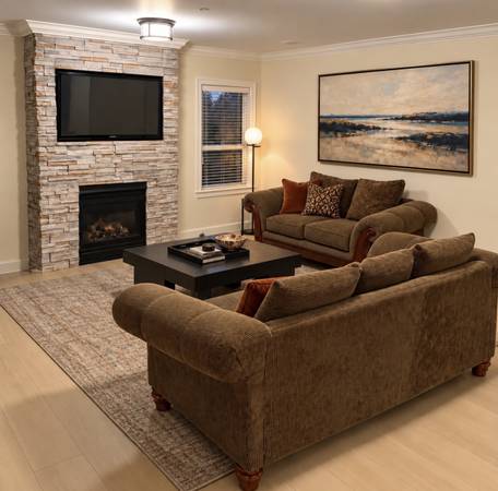 1 BDRM basement suite - White Rock 1