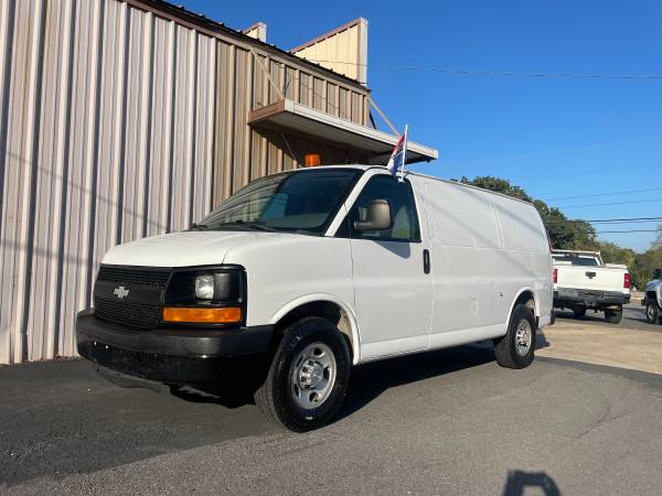 2016 CHEVY EXPRESS 3500 WORK-TRADES WELCOME 1