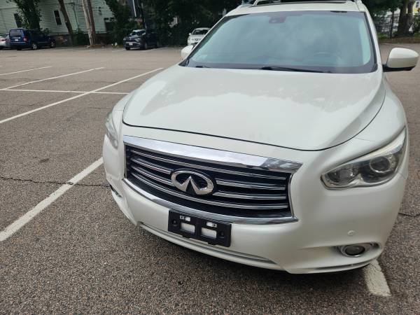 2014 Infiniti QX60 with 150'000 miles - $7,500 (Dorchester)63469916400643120