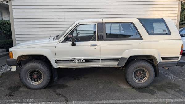 1986 4Runner DLX, 22re, automático - $7,200 (Renton)63623558701187120