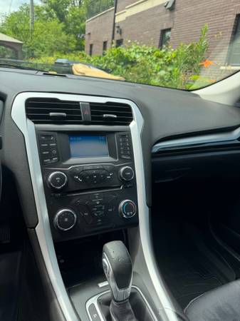 2016 Ford Fusion SE – Funciona Excelente – 75K Millas - $8,000 (Lincolnwood)63618752979329124