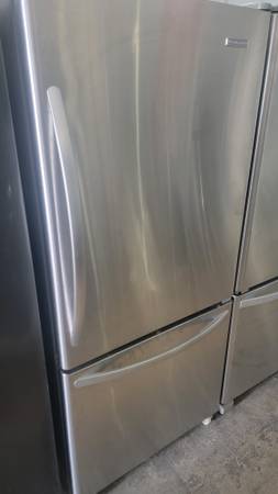 Stainless steel fridge 30" with warranty 1