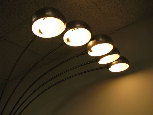 LAMP - ARC FLOOR / (5) Bulbs - Brushed Nickel w/ Dimmer - 7 Foot Tall - $125 (Oak Lawn)63471433645185121