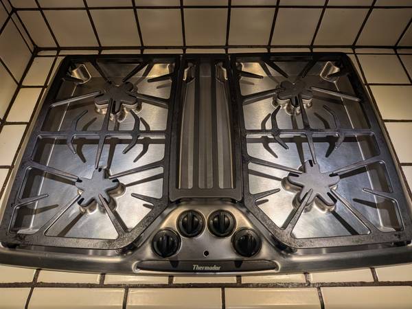Thermador Gas Cooktop Stove 1