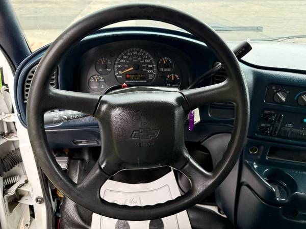 2005 Chevrolet Astro - Photo 13