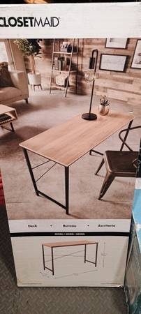 Closetmaid Rectangular Natural Writing Desk 1