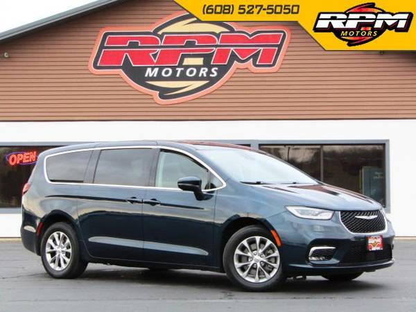 2023 Chrysler Pacifica / Touring L AWD - All Wheel Drive! 1