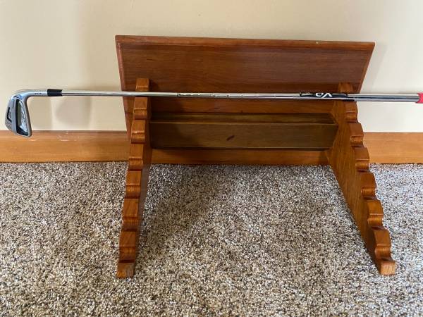 Golf club display rack, Brand New 1