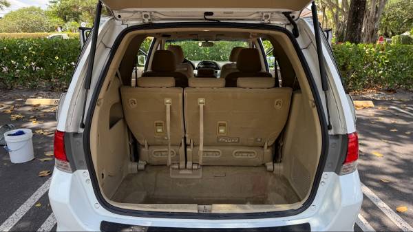 2010 Honda Odyssey - $3.500 (Pompano Beach)63480053389827123