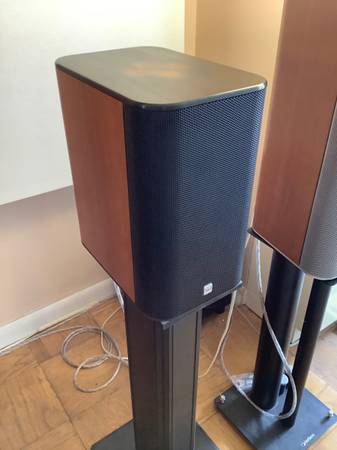 Snell Acoustics K7 Bookshelf Speakers in Cherry/Black 1