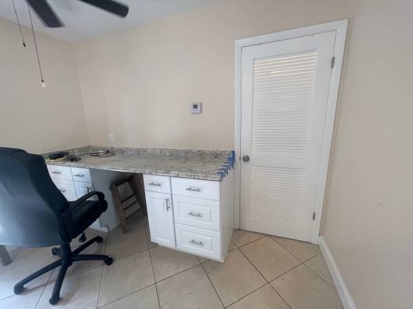 $1,400 / 2br - 1000ft2 - For Rent:2 Bedroom Single Family Home on Section 8 only, $1,800.00 pm (135 W. 31st Court, Riviera Beach, Fl))63825139357697123