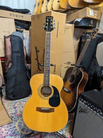 Mitchell MO100S Acoustic Guitar 1