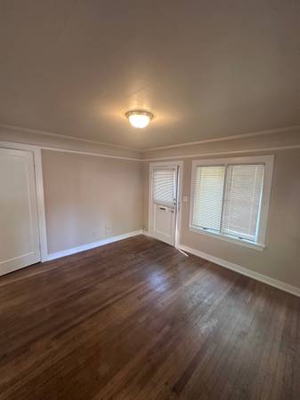 $1,400 / 1br - - Tudor Style Cottage Studio for rent on Capitol Hill (Seattle)63659517073539120