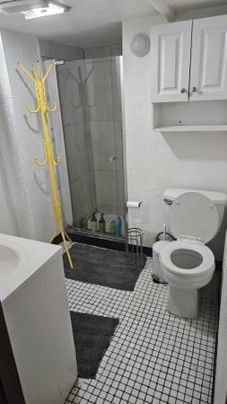 $1,400 / 1br - One bedroom inlaw apt everything included! (Medford)63996545180035121