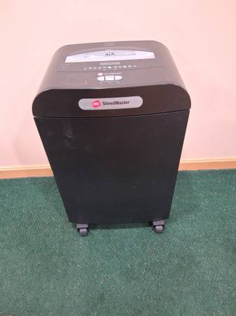 Heavy duty paper shredder 1