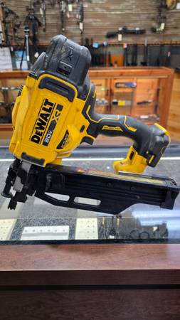 Dewalt Nailer 1