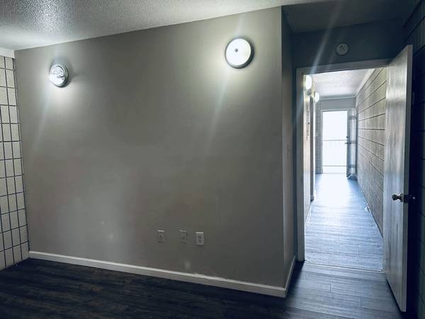 $300 / 1br - For Rent (Lafayette)63993222151682124