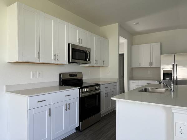 $1850.00 / 3br - 1448ft2 - Millwood Estates63693502449923123