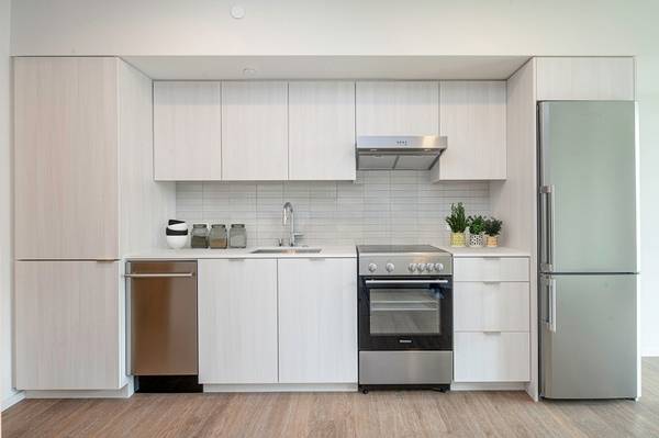 Pet Friendly STUDIO Unit..... AFFORDABLE HOUSING in Waikiki 📞📞 1