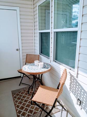 $1,395 / 890ft2 - FALL SPECIAL HALF OFF 2 BR/+2 BA w/Off-Street Parking - Available Now! (Portland)64150336085891123