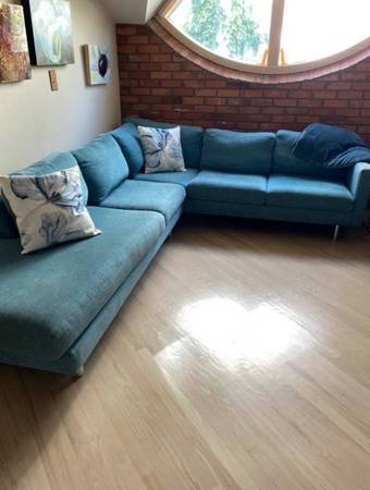 Sensational couch 1