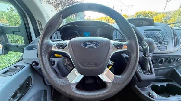 2018 Ford Transit 350 HD - Photo 12