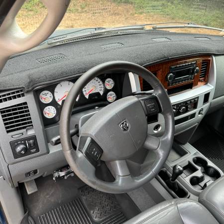 2006 Dodge Ram 2500 Laramie 4x4 5.9 Cummins - $19,000 (aptos)63438677136003123