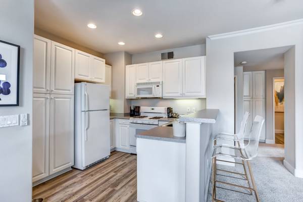 $3,954 / 3br - 1279ft2 - Fire Pit Lounge, Off Street Parking, Close to Park (11600 Compass Point Dr N, San Diego, CA)63865933834881121