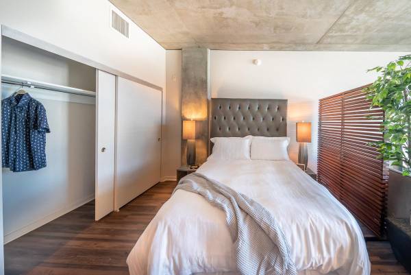 $3,242 / 2br - 1082ft2 - Walk-Ins Welcome! 4 Weeks Free on Select 2 Bedrooms! (Downtown, East Village, Gaslamp)63663769207809120