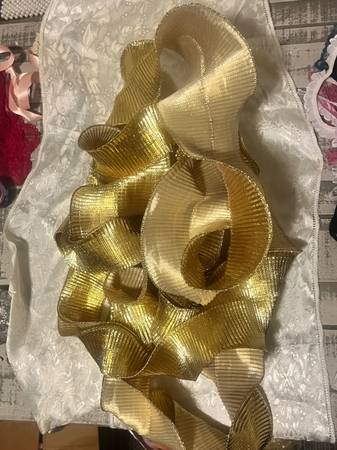 Ribbon & string 1