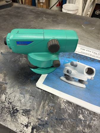 Sokkia C330 Automatic Level 1
