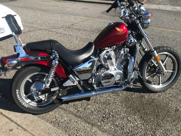 Honda Shadow 1