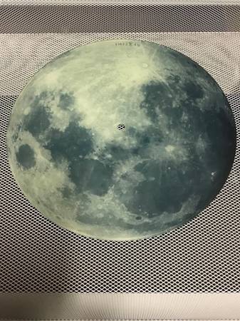 Decorative Tempered Glass Full Moon Wall Decor 1