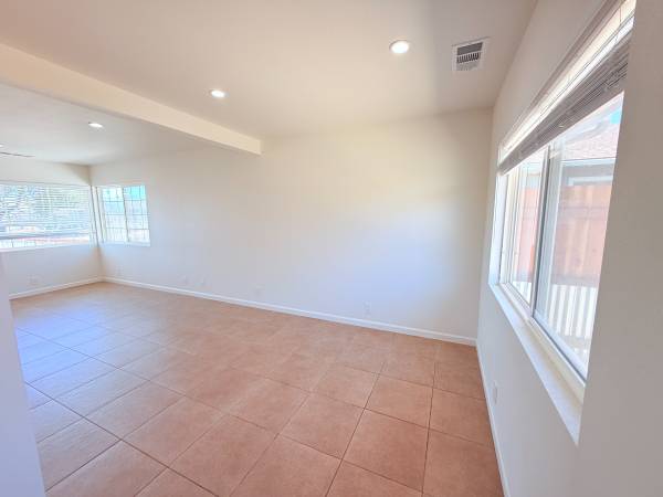 $2,500 / 3br - 1008ft2 - 210 North B (Lompoc)63663836634755123
