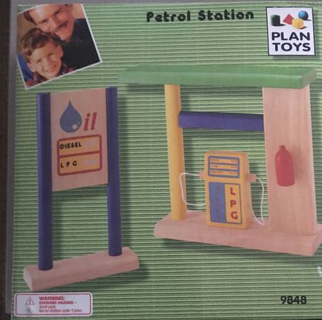 Vintage Plan Toys Petrol Station- New! 1
