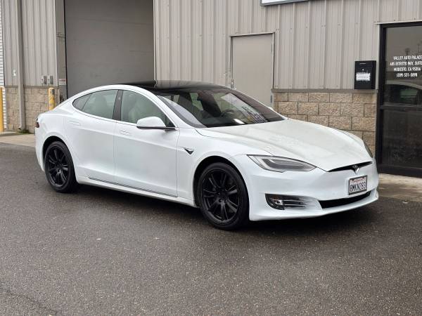 2019 Tesla Model S Long Range Sedan 4D - Financing Available! 1