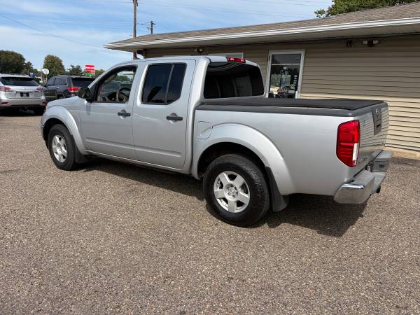 2005 Nissan FRONTIER - Photo 3
