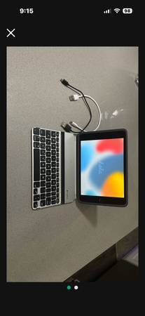 In mint condition. Factory settings. Comes with Logitech bluetooth key 1